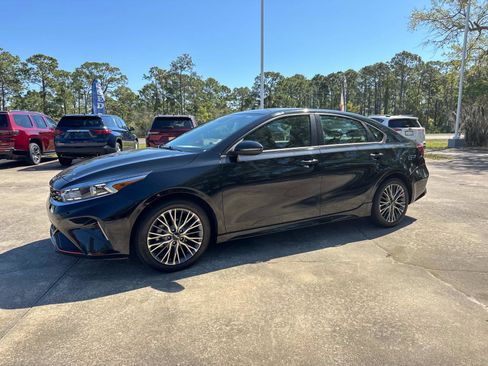 Used 2023 Kia Forte GT-Line w/ GT-Line Premium Package image 7