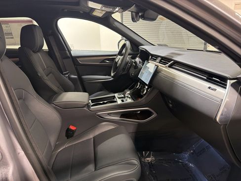 New 2026 Jaguar F-PACE R-Dynamic S image 25