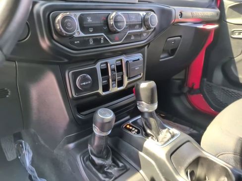 Used 2022 Jeep Wrangler Unlimited Sport AWD/4WD image 23