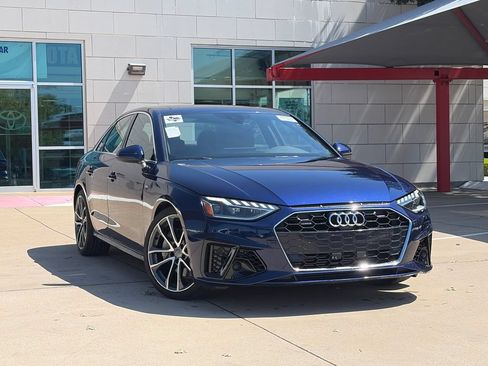 Used 2021 Audi A4 2.0T Premium Plus w/ Premium Plus Package AWD/4WD image 2