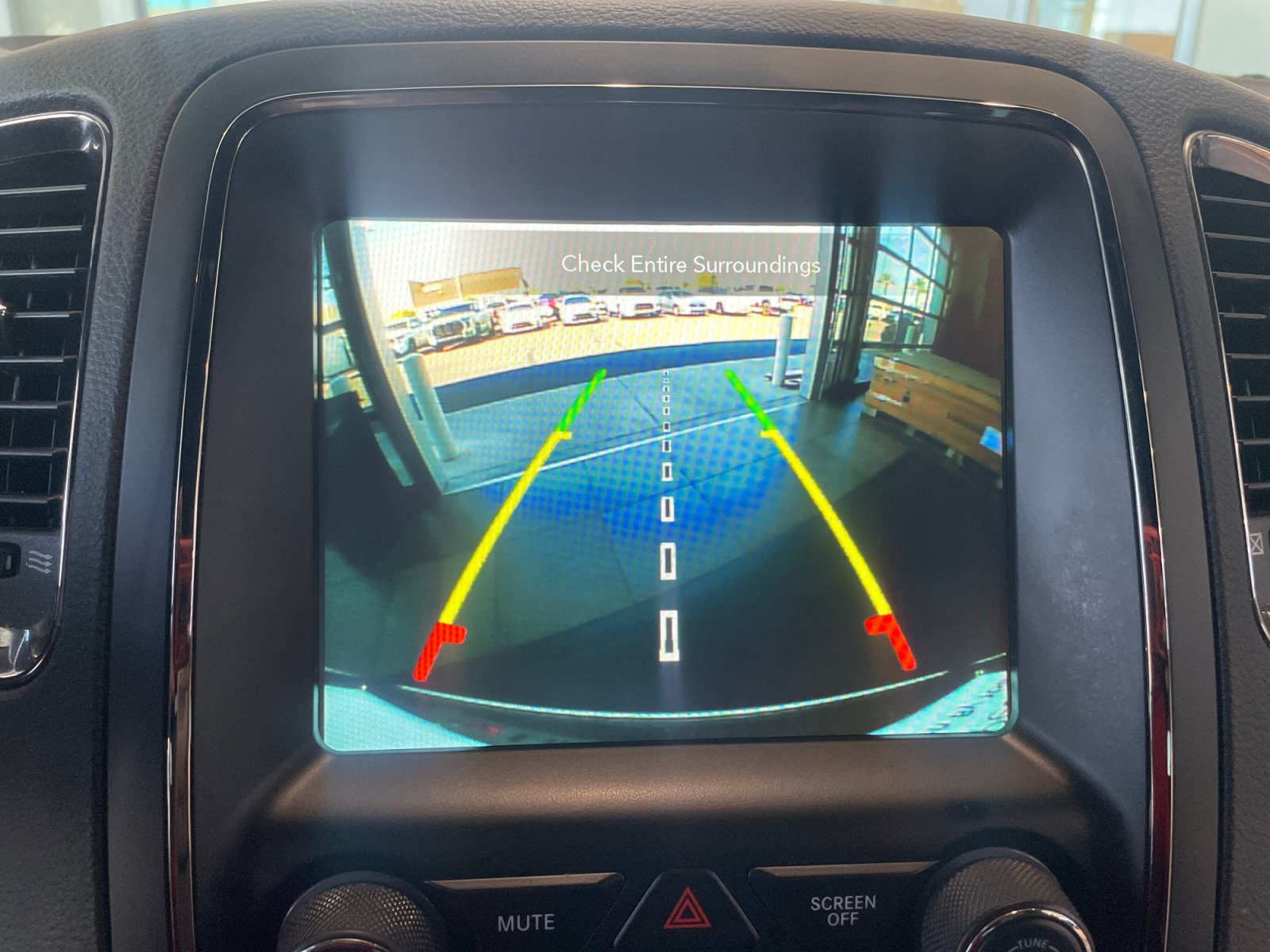 Used 2018 Dodge Durango R/T w/ Blacktop Package RWD image 29