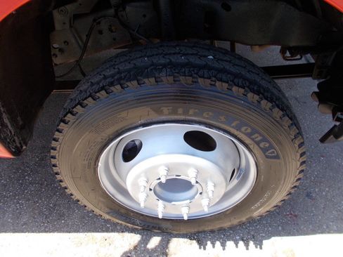 Used 2001 Ford F450 2WD Regular Cab Super Duty image 8