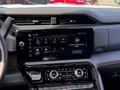 Used 2025 GMC Sierra 2500 AT4 w/ AT4 Premium Plus Package image 10