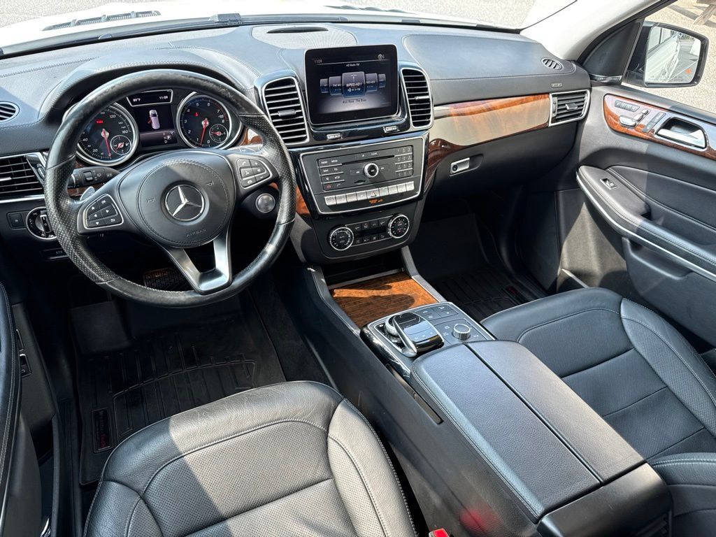 Used 2018 Mercedes-Benz GLS 550 4MATIC image 18