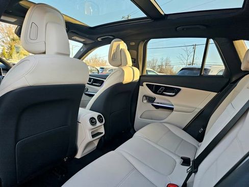 New 2026 Mercedes-Benz GLC 300 4MATIC image 23