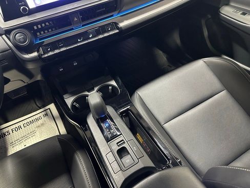 Used 2025 Toyota Prius XLE image 37