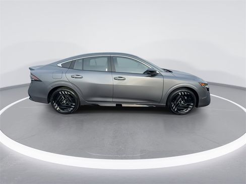 New 2026 Nissan Sentra SR w/ Floor Mat Package image 9