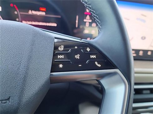 Certified 2025 Audi Q5 Premium w/ Convenience Package image 15