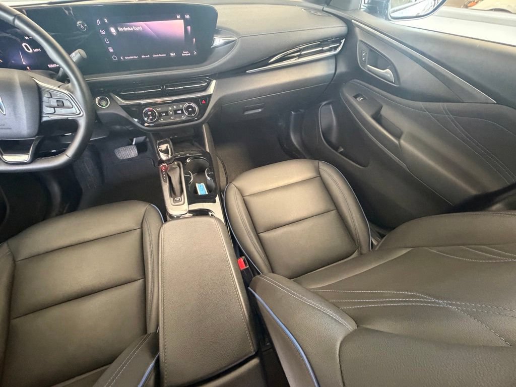 Used 2024 Buick Envista Sport Touring w/ Convenience I Package FWD image 12