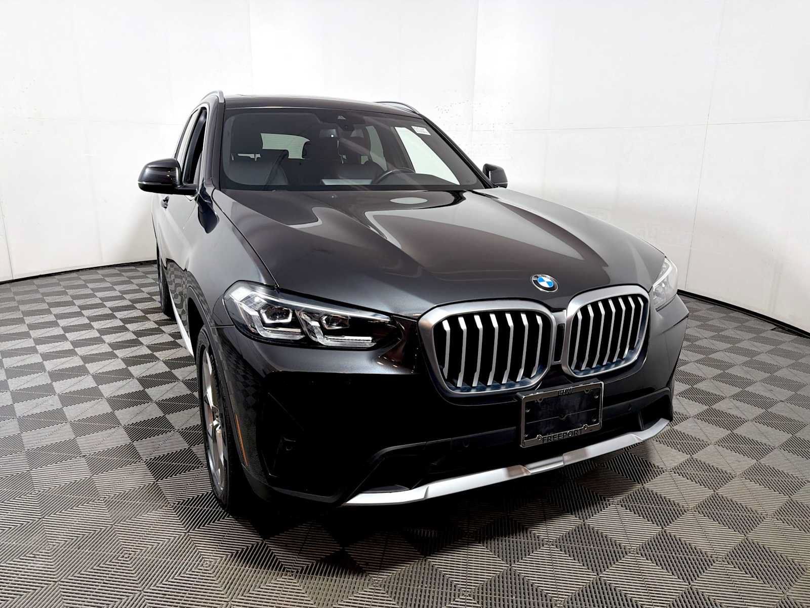 Used 2024 BMW X3 xDrive30i w/ Convenience Package AWD/4WD image 2