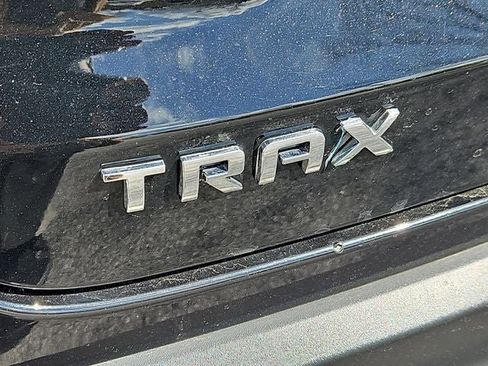 Used 2024 Chevrolet Trax LS image 36