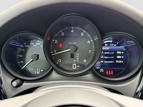 Used 2026 Porsche Macan AWD/4WD image 35
