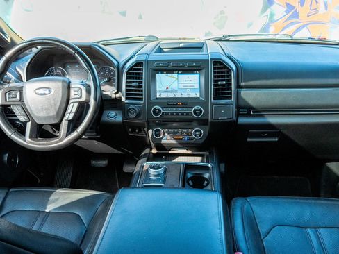 Used 2018 Ford Expedition Limited w/ Equipment Group 301A RWD image 14