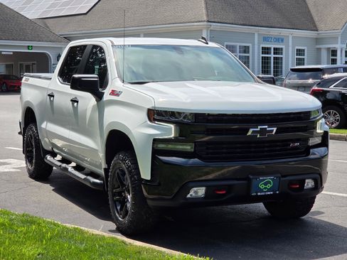Certified 2021 Chevrolet Silverado 1500 LT Trail Boss AWD/4WD image 1
