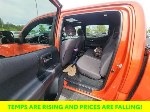 Used 2016 Toyota Tacoma TRD Sport w/ Premium & Technology Package image 24