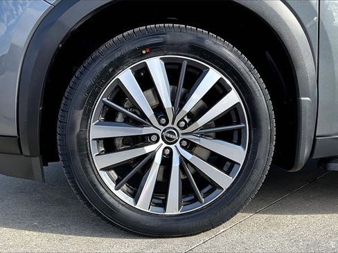 Used 2022 Nissan Pathfinder Platinum w/ Cargo Package image 10