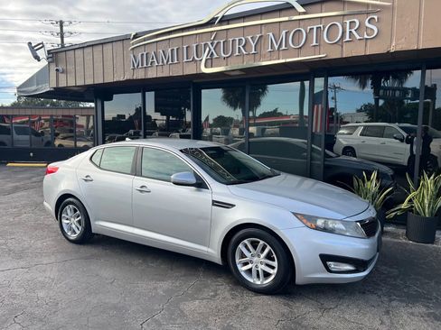 Used 2012 Kia Optima LX w/ Convenience Pkg FWD image 1