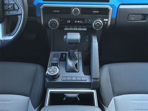Used 2025 Toyota Tacoma TRD Off-Road image 22