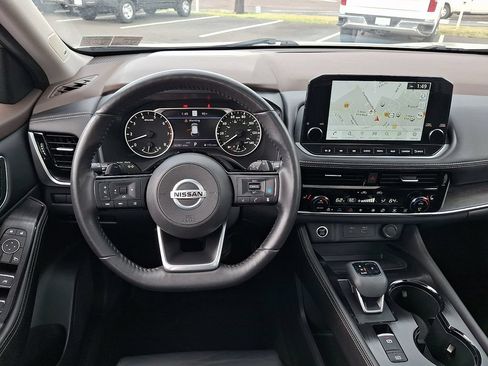 Used 2021 Nissan Rogue SL w/ Premium Package AWD/4WD image 12