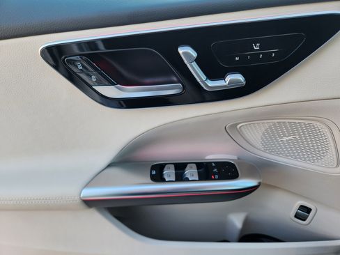 Used 2023 Mercedes-Benz C 300 Sedan image 26