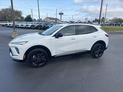 Used 2025 Buick Envision Sport Touring image 11