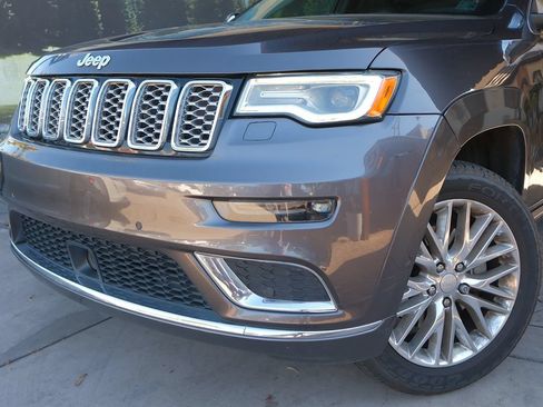 Used 2018 Jeep Grand Cherokee Summit w/ Skid Plate Group AWD/4WD image 8