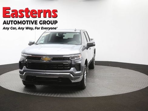 Used 2023 Chevrolet Silverado 1500 LT AWD/4WD image 55