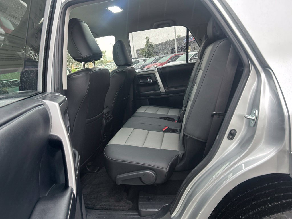 Used 2016 Toyota 4Runner SR5 RWD image 20