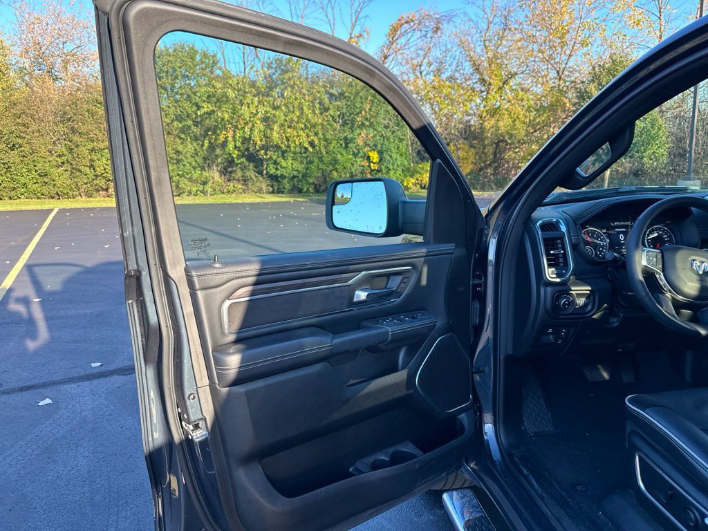 Used 2025 RAM 1500 Laramie w/ Sport Appearance Package AWD/4WD image 12