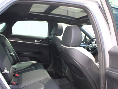 Used 2025 Kia K5 GT-Line w/ GT-Line Premium Package AWD/4WD image 12