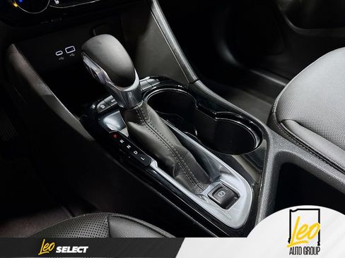Used 2024 Buick Encore GX Sport Touring w/ Comfort Package AWD/4WD image 19