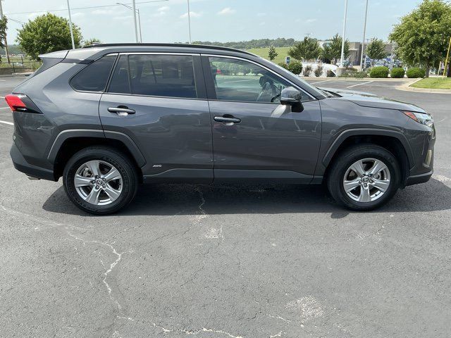 Used 2024 Toyota RAV4 LE AWD/4WD image 2