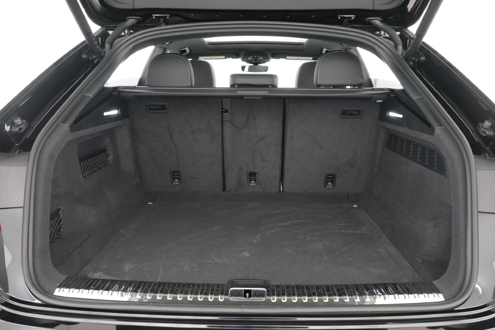 Used 2025 Audi Q8 Premium Plus AWD/4WD image 36