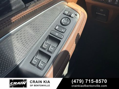 Used 2024 Acura MDX SH-AWD w/ Advance Package image 11