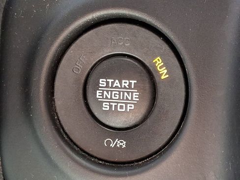 Used 2021 Jeep Wrangler Unlimited Rubicon 4xe w/ Dual Top Group AWD/4WD image 23