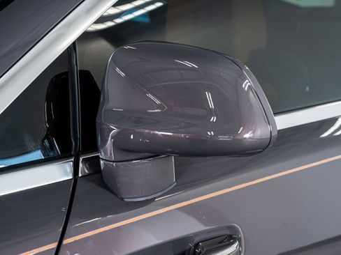 Used 2018 Rolls-Royce Wraith image 24