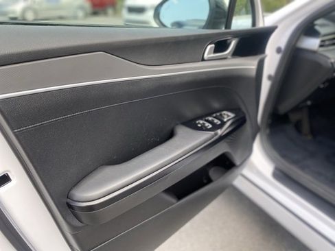 Used 2022 Kia K5 GT-Line image 13