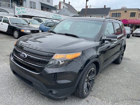 Used 2014 Ford Explorer Sport w/ Equipment Group 401A AWD/4WD image 3