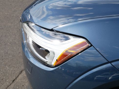 Used 2019 Volvo XC60 T8 Inscription w/ Advanced Package AWD/4WD image 16