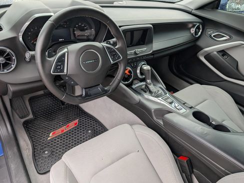 Used 2021 Chevrolet Camaro LT image 28