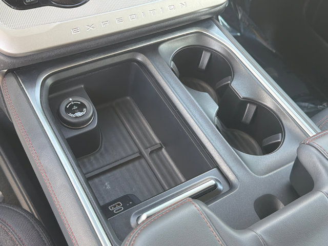 Certified 2025 Ford Expedition Max Active RWD image 35