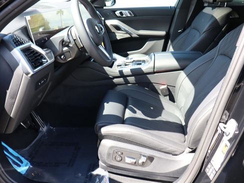 New 2026 BMW X6 M60i image 17