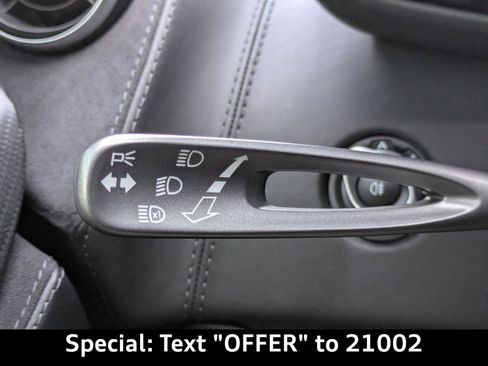 Used 2020 McLaren 600LT Spider image 33