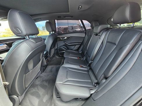 Used 2024 Audi Q8 Premium Plus w/ Premium Plus Package AWD/4WD image 24