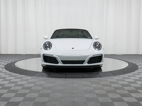 Certified 2019 Porsche 911 Targa 4S image 10
