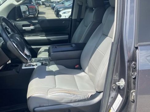 Used 2020 Toyota Tundra SR5 w/ SR5 Leather Package image 5