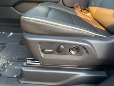 New 2026 GMC Yukon Elevation RWD image 19