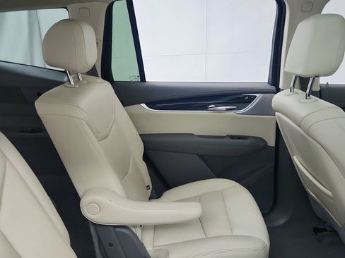 Certified 2023 Cadillac XT6 Premium Luxury w/ LPO, Floor Liner Package AWD/4WD image 29