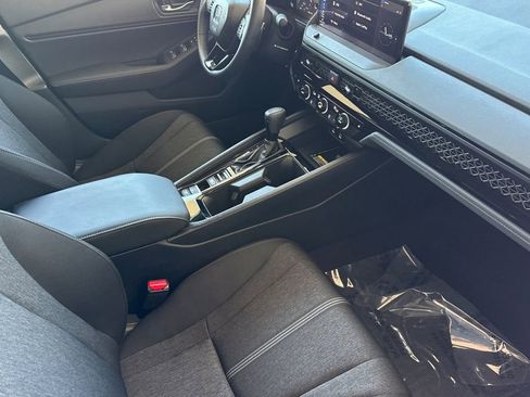 Certified 2025 Honda Accord Sport image 19