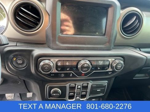 Used 2018 Jeep Wrangler Unlimited Sport S AWD/4WD image 14